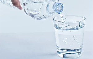 为什么实验室纯水不能喝?